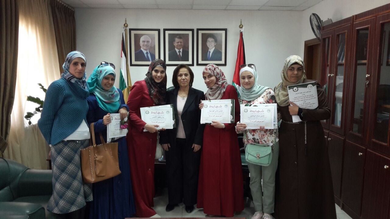 فوز طالبتين من تمريض الأردنية  في الملتقى الإبداعي الرابع لطلبة كليات التمريض الأردنية.jpg